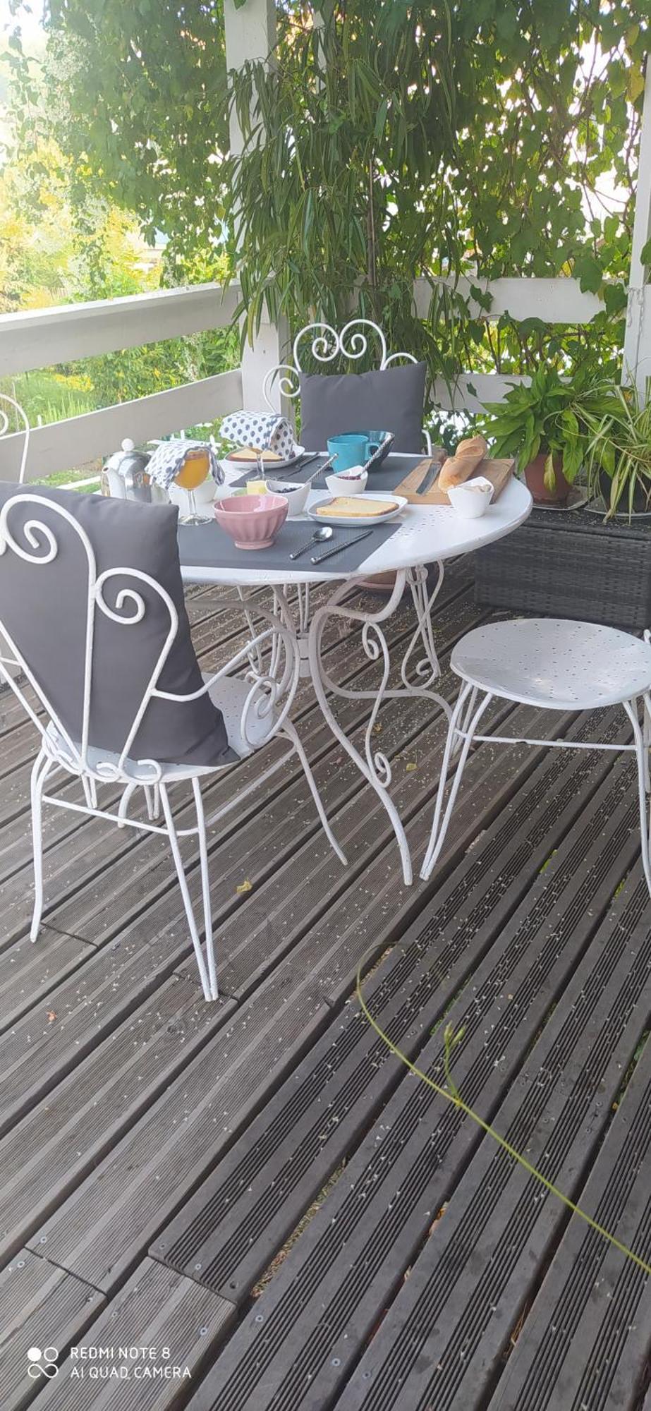 Logement Independant Attenant A Une Maison Dans Grand Jardin Retournac Dış mekan fotoğraf