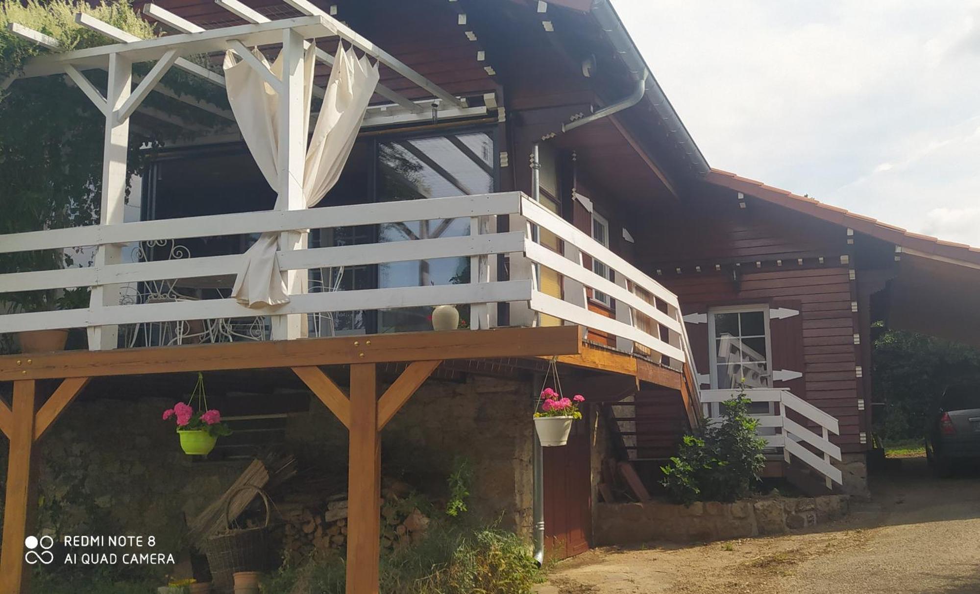 Logement Independant Attenant A Une Maison Dans Grand Jardin Retournac Dış mekan fotoğraf